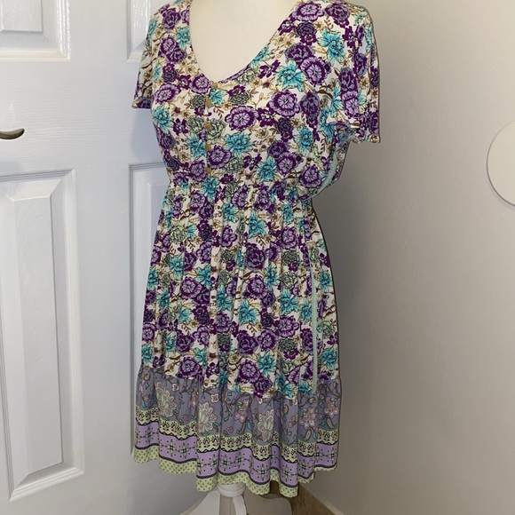 Lauren Taylor Short Sleeve Floral Dress - Picture 6 of 13